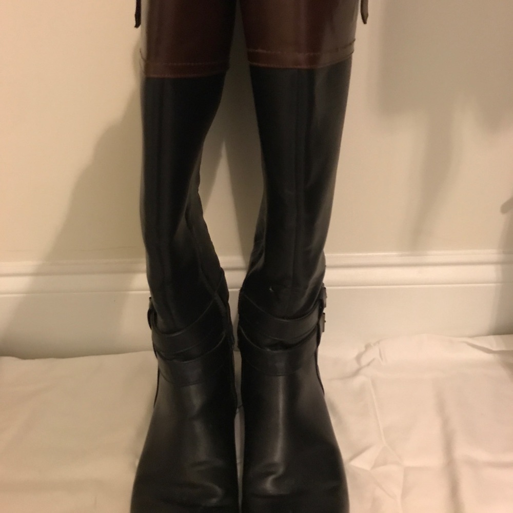 Boots - Picture 3 of 4